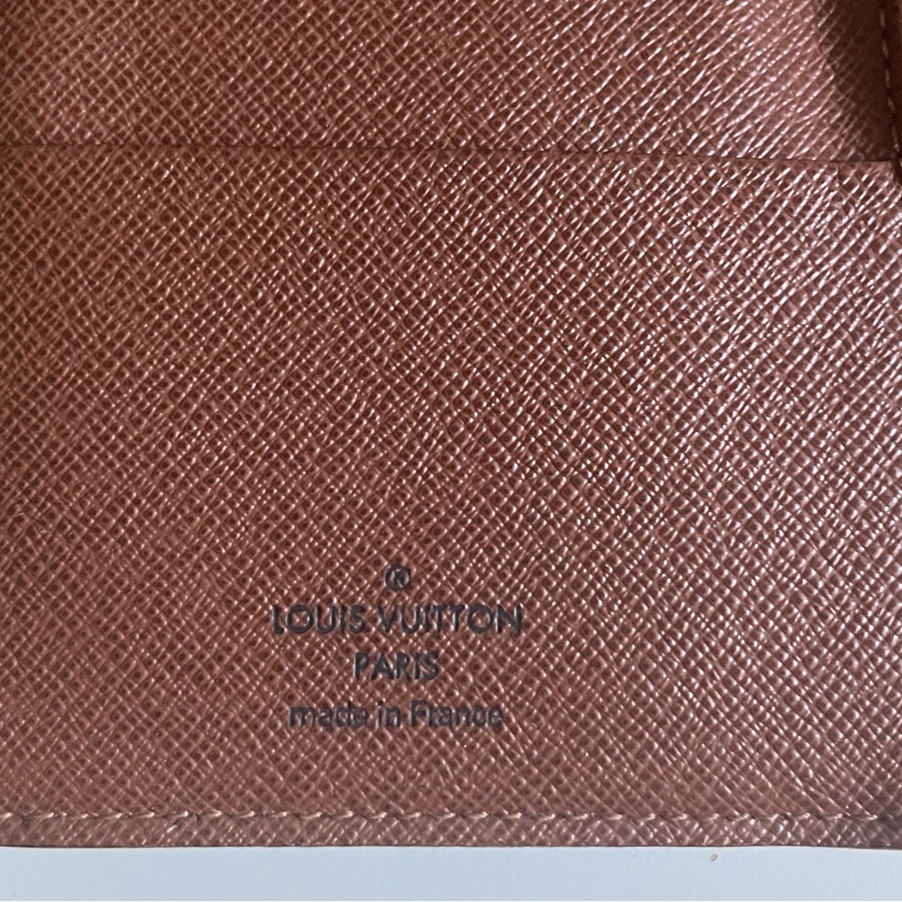 ❗️SOLD❗️Louis Vuitton Eugenie push lock wallet - Picture 5 of 8